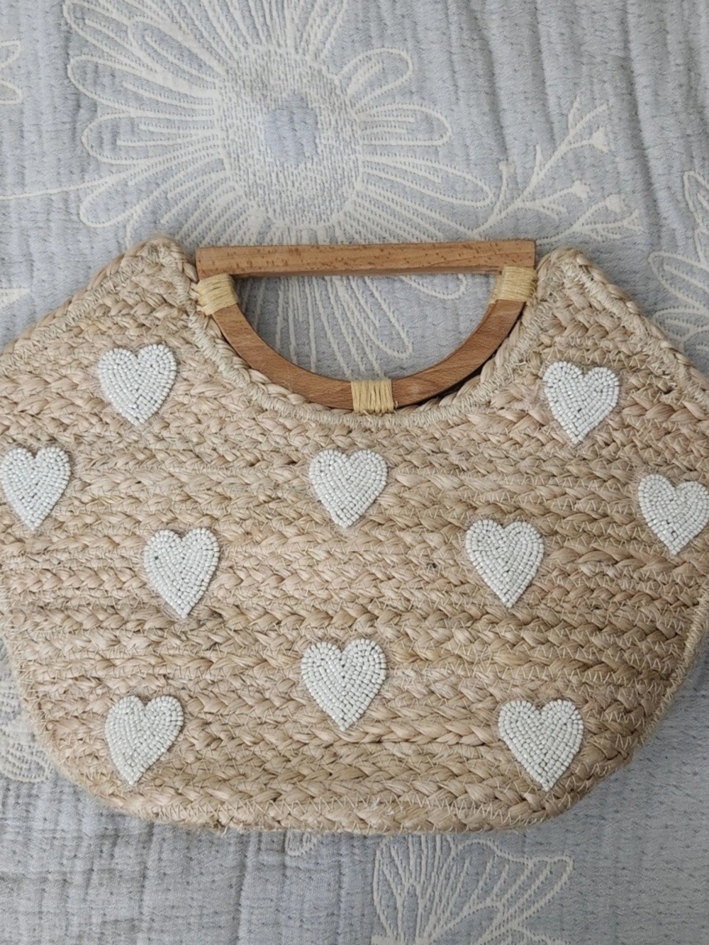 Shiraleah Beige Straw Tote with White Beaded Hearts and Wooden Handles